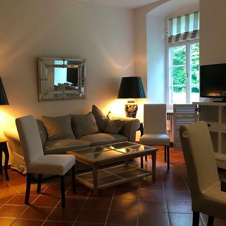 Elegantes Gaesteapartment Verano In Schloss Und Hofgut Langenzell Wiesenbach Exteriör bild